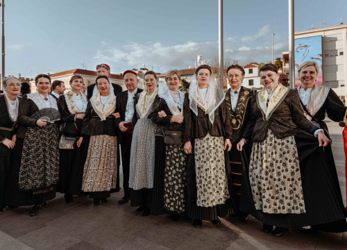 Fotografija 2 - Šibenikom prošlo više od 300 članova kulturnih društava, nošnjama oduševili prolaznike