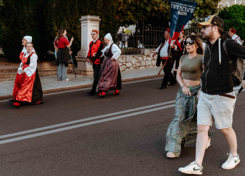 Fotografija 7 - Šibenikom prošlo više od 300 članova kulturnih društava, nošnjama oduševili prolaznike