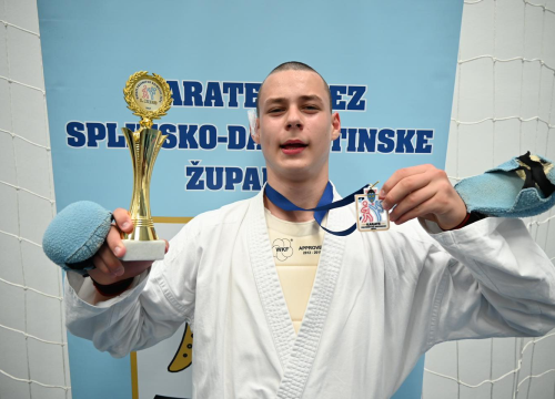 Fotografija 2 - Pirovac ima tri prvaka Dalmacije