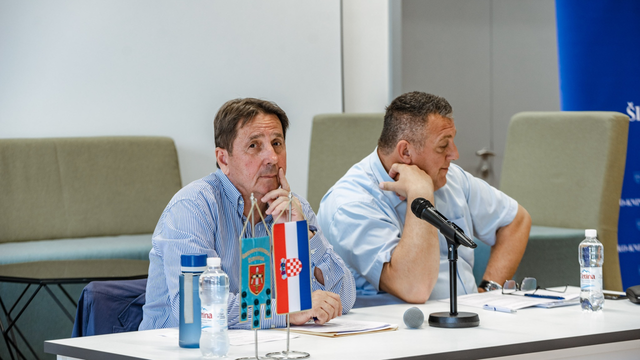 Tijat je i dalje glavna tema, a doznali smo i da će nova liječnica u Murteru biti Ukrajinka