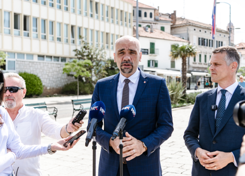 Fotografija 3 - AP dala podršku Flegi (IDS): 'Želimo li mijenjati što nam je u državi, moramo izabrati predstavnike koji su to voljni učiniti'