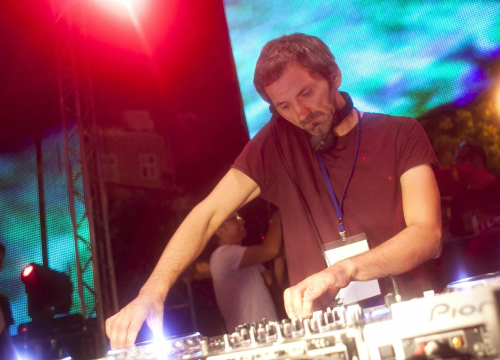 Legenda dalmatinskog techna Pero Fullhouse u subotu u Tunelu!