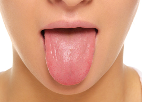 Ovaj simptom u ustima može ukazivati na jednu od pet ozbiljnih bolesti