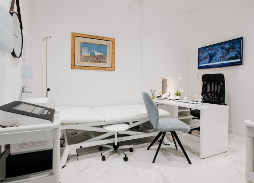 Fotografija 2 - Prof. dr. sc. Krešimir Rotim: Neurokirurgija je danas prešla u SF, a Šibenik je moje poslovno i obiteljsko opredjeljenje