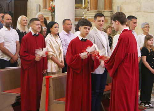 Fotografija 2 - Svetkovina Duhova proslavljena u katedrali sv. Jakova