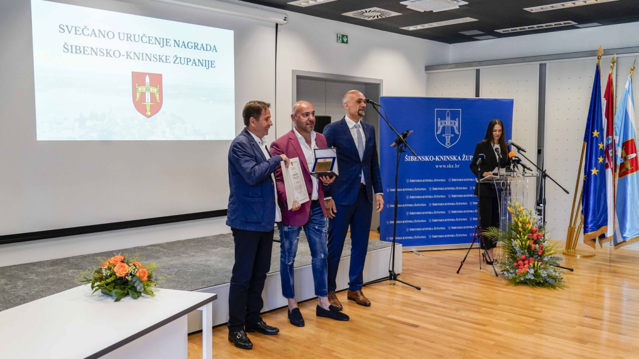 Na svečanoj sjednici Županijske skupštine među dobitnicima priznanja izbornik Tucak i Radio Ritam