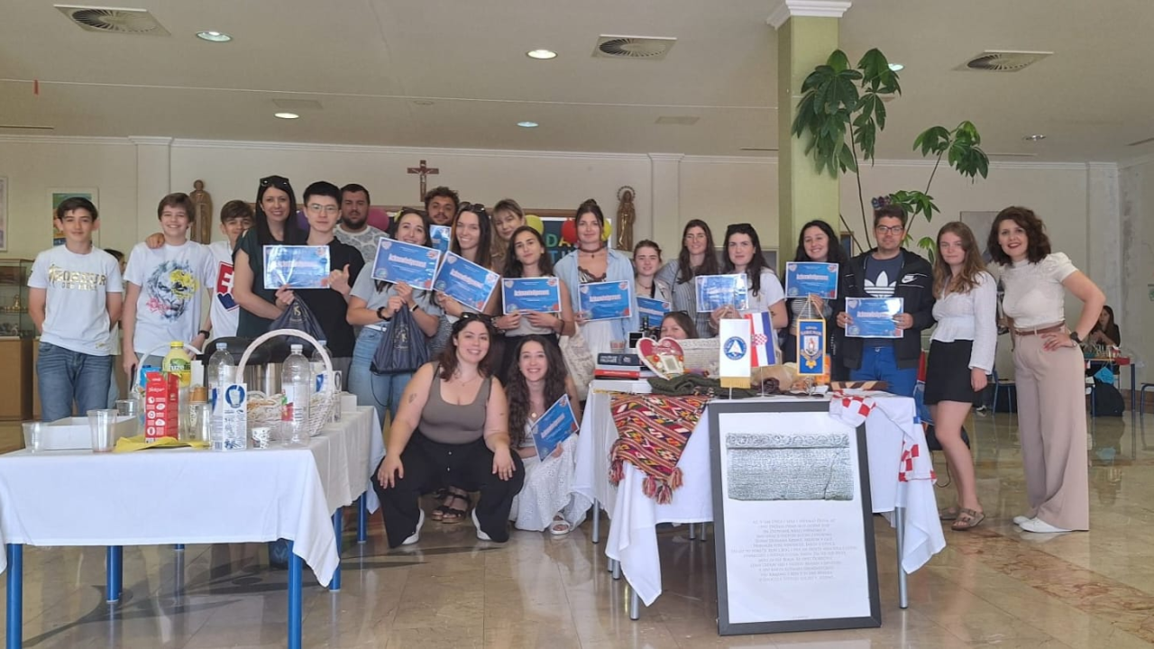 Europa u gostima: Katolička škola ugostila 28 govornika iz 17 europskih država