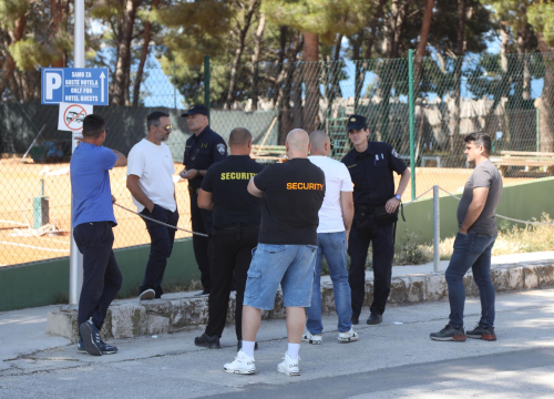 Nova drama u Primoštenu. Petrina: Htjeli smo staviti rampu, dočekali nas nasilni zaštitari