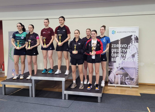 Fotografija 8 - Mlada stolnotenisačica Vilma Despot donijela zlato u STK Šibenik