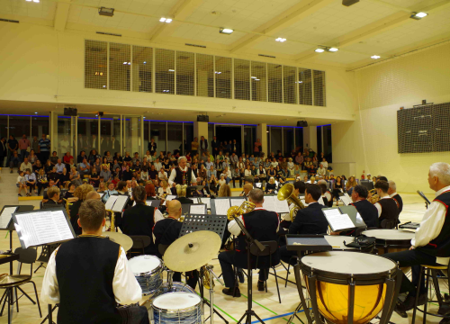 Šibenski glazbari nastupili na Visu