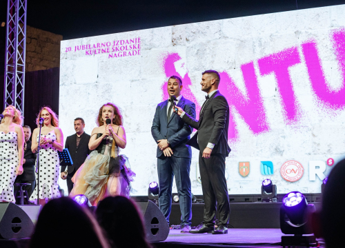 Fotografija 23 - Održan jubilarni gimnazijski 'Antun': 'Prije 20 godina dvoje mladih ljudi došlo je s idejom i ostalo je povijest'