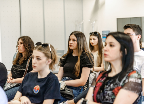 Fotografija 3 - U ABC-u radionica za mlade: 'Pripremite se za svoj prvi izlazak na europske izbore'