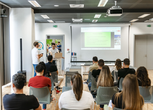 Fotografija 23 - U ABC-u radionica za mlade: 'Pripremite se za svoj prvi izlazak na europske izbore'