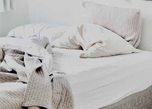 Znate li koliko često treba mijenjati posteljinu i jastučnice?