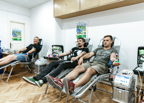 Sutra u Drnišu darujte krv i spasite tri života!