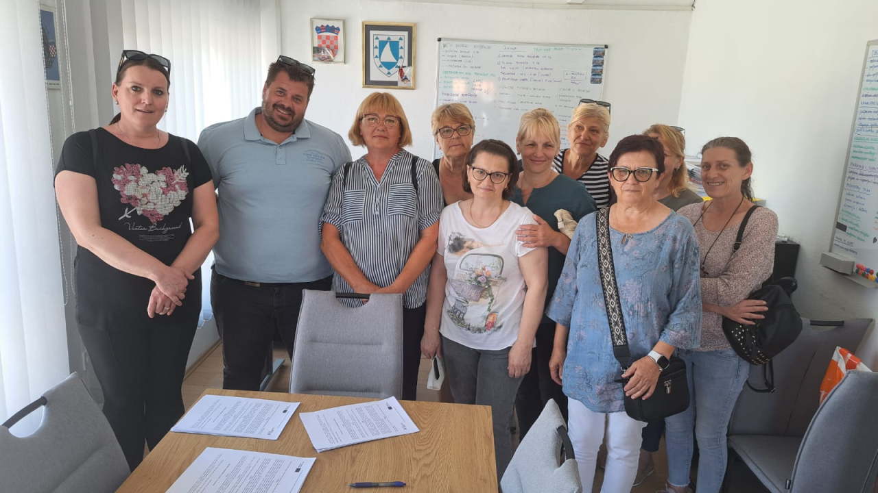 Kroz projekt 'Zaželi' u Murteru zaposleno 11 žena koje će brinuti o starijim sumještanima