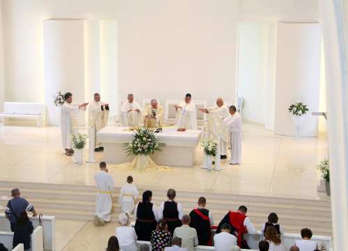 Fotografija 5 - Procesijom vjernika i vojske Kninjani proslavili blagdan sv. Ante