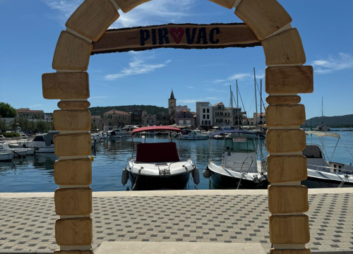 Fotografija 2 - Lulas je napravio genijalnu repliku najpoznatijeg simbola Pirovca