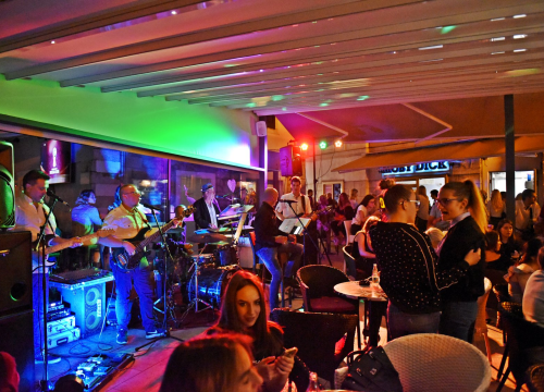 Zbog zatvaranja prometa u subotu riva bit će kraća, ali će kafići raditi duže