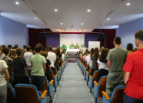 Fotografija 2 - Biskup predvodio misu zahvalnicu za kraj školske godine