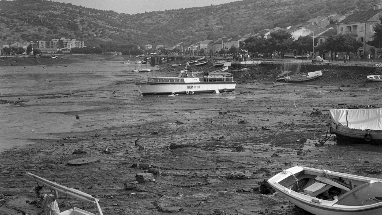 Na današnji dan podivljalo Jadransko more uhvatilo je ljude na spavanju, izvlačilo ih iz kuća i potapalo brodove