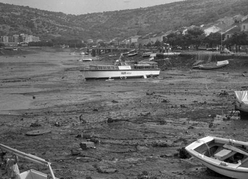 Na današnji dan podivljalo Jadransko more uhvatilo je ljude na spavanju, izvlačilo ih iz kuća i potapalo brodove