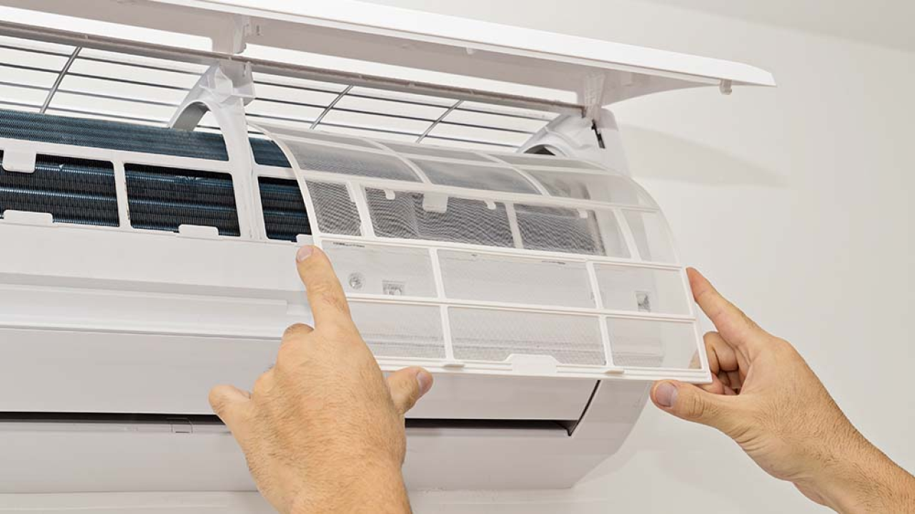 Kako očistiti klimu? Sve je gotovo u četiri jednostavna koraka