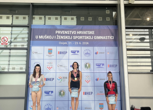Fotografija 8 - Lucija Vlahov prvakinja Hrvatske u gimnastičkom višeboju, Roko Zorić i mlađe seniorke Dišpeta brončani