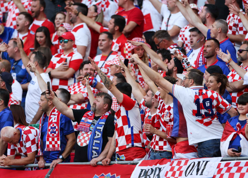 Fotografija 16 - Izjednačenje u posljednjim sekundama, Hrvatska samo teoretski može dalje