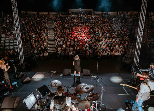 Fotografija 6 - Vanna na sv. Mihovilu otpjevala duet sa Sergejem, ali i s publikom