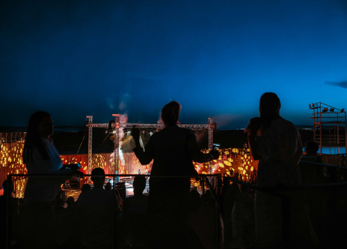 Fotografija 7 - Vanna na sv. Mihovilu otpjevala duet sa Sergejem, ali i s publikom