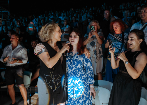 Fotografija 9 - Vanna na sv. Mihovilu otpjevala duet sa Sergejem, ali i s publikom