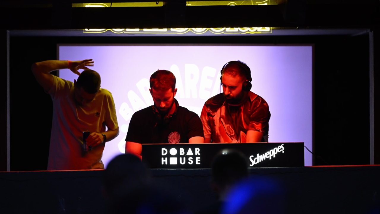 Odlični šibenski DJ-i PaleolitiK i Bakula na otvaranju kultne Barbarella's diskoteke