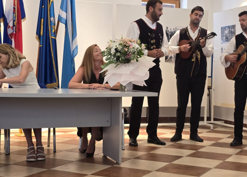 Fotografija 5 - Uoči Dana općine u Rogoznici otvoren novouređeni dio rive