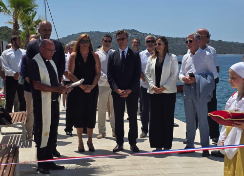 Fotografija 10 - Uoči Dana općine u Rogoznici otvoren novouređeni dio rive