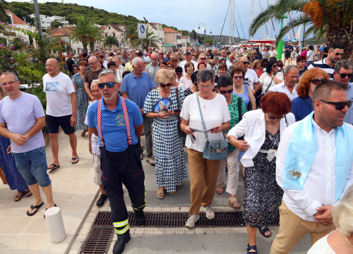Fotografija 5 - U Rogoznici proslavljena Gospa od kapelice