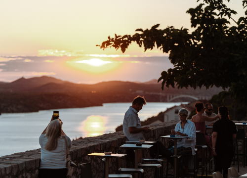 Fotografija 3 - Nina Romić na Baroneu Djevojkom iz mog kraja rastjerala buru
