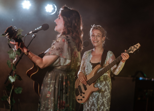 Fotografija 25 - Nina Romić na Baroneu Djevojkom iz mog kraja rastjerala buru