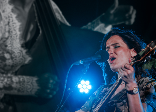 Fotografija 28 - Nina Romić na Baroneu Djevojkom iz mog kraja rastjerala buru