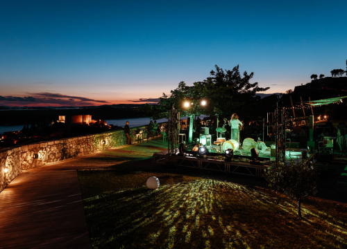 Fotografija 9 - Nina Romić na Baroneu Djevojkom iz mog kraja rastjerala buru