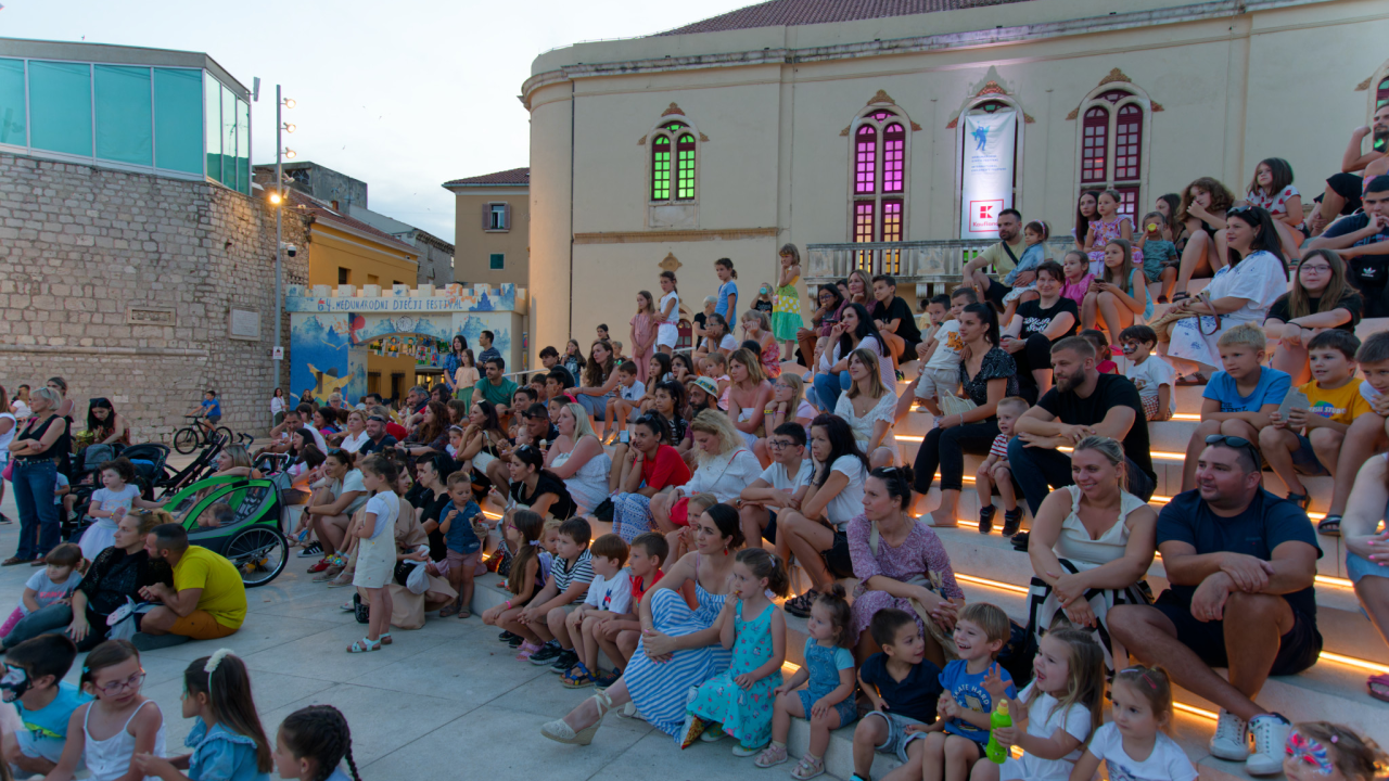 Ponedjeljak na MDF-u: Priče, igra, film i Smogovci