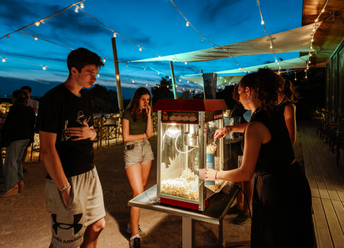 Fotografija 4 - Goran Višnjić pogledao kompletno sulud film sa ‘sotonističkim’ prevarantom Leonom Lučevom