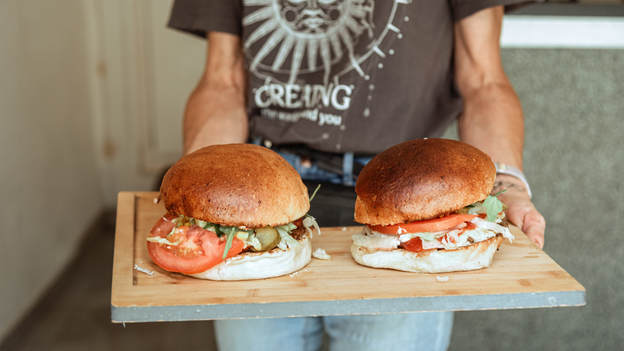 Naručite slasna jela iz Food Studija