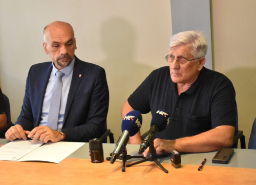 Fotografija 3 - Naša županija  prva u Hrvatskoj potpisala ugovor o javnom linijskom prijevozu