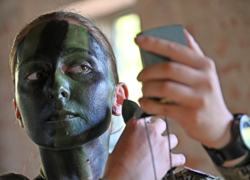 Fotografija 7 - Dolaskom na kninsku tvrđavu završena obuka hrvatskih vojnika: 'Podigli smo zastavu, srce je puno ponosa'