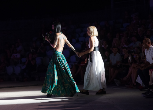 Fotografija 2 - Večeras u Šibeniku princ sevdaha i ikona slobode, zadnji put je na Mihovilu pala i prosidba