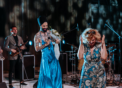 Fotografija 8 - Božo Vrećo nasmijao, rasplakao i rasplesao publiku na sv. Mihovilu