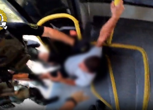 Policija objavila snimku uhićenja piromana iz Segeta, specijalci ga izvukli iz autobusa