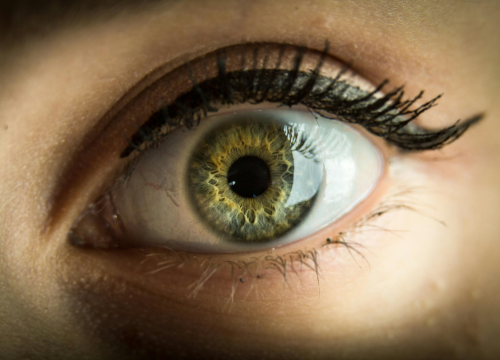 Nešto neobično se događa s našim zjenicama dok dišemo