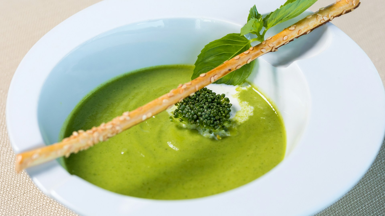 Hladna juha od krastavaca savršena je i za najveće vrućine